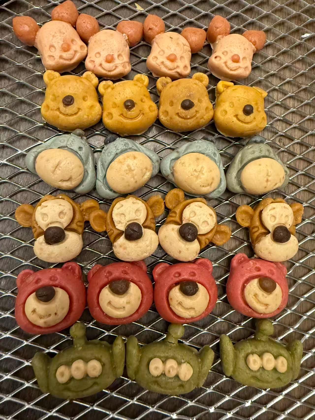 Winnie the Pooh Goat Milk Cookie - meal topper, decoration, dehydrated dog cat treats, all-natural healthy, homemade